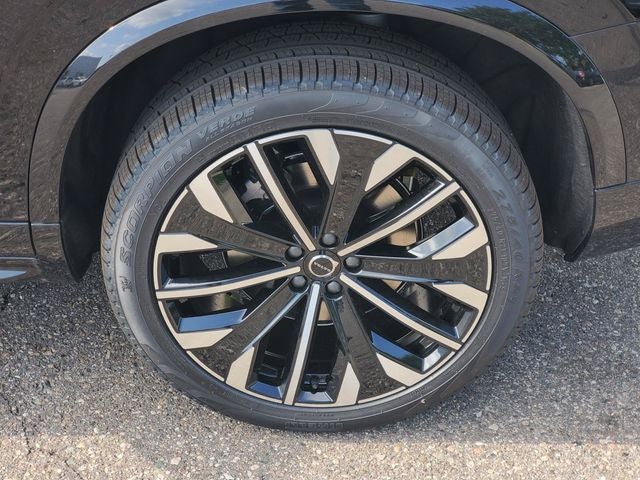 2026 Volvo XC90 Plug-In Hybrid T8 Plus 7 Passenger