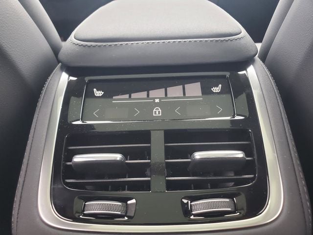 2026 Volvo XC90 Plug-In Hybrid T8 Plus 7 Passenger