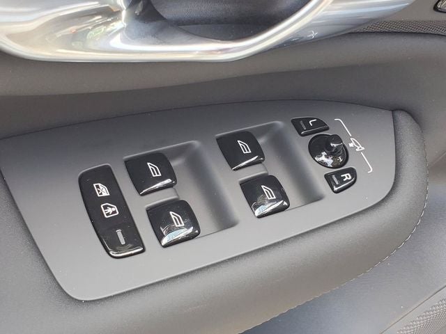 2026 Volvo XC90 Plug-In Hybrid T8 Plus 7 Passenger