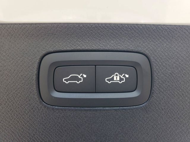 2026 Volvo XC90 Plug-In Hybrid T8 Plus 7 Passenger