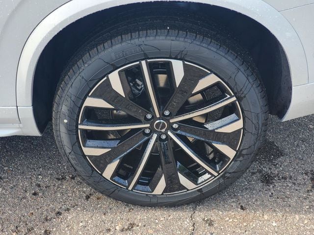 2026 Volvo XC90 Plug-In Hybrid T8 Plus 7 Passenger