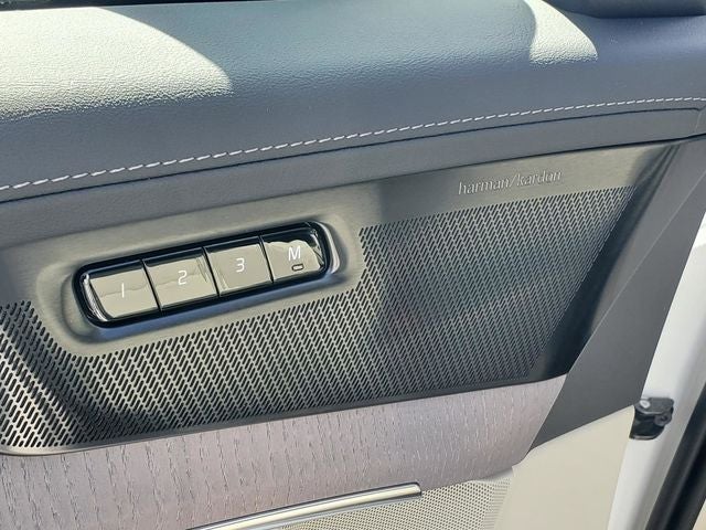 2026 Volvo XC90 Plug-In Hybrid T8 Ultra 7 Passenger