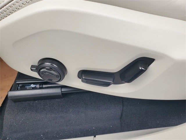 2026 Volvo XC90 Plug-In Hybrid T8 Ultra 7 Passenger