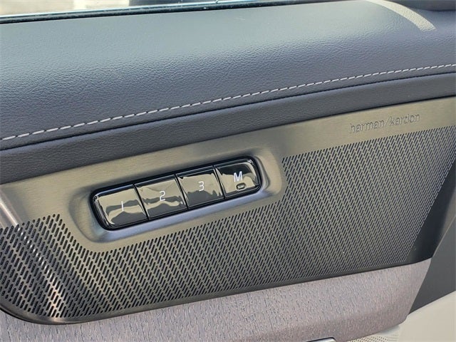 2026 Volvo XC90 Plug-In Hybrid T8 Ultra 7 Passenger