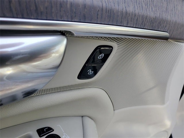 2026 Volvo XC90 Plug-In Hybrid T8 Ultra 7 Passenger