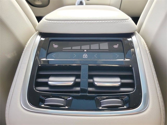 2026 Volvo XC90 Plug-In Hybrid T8 Ultra 7 Passenger