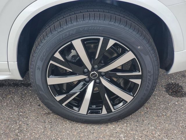 2026 Volvo XC90 Plug-In Hybrid T8 Core