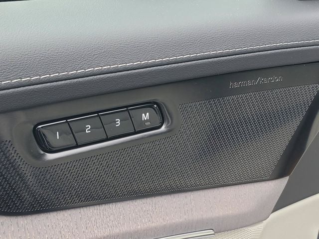2026 Volvo XC90 Plug-In Hybrid T8 Ultra