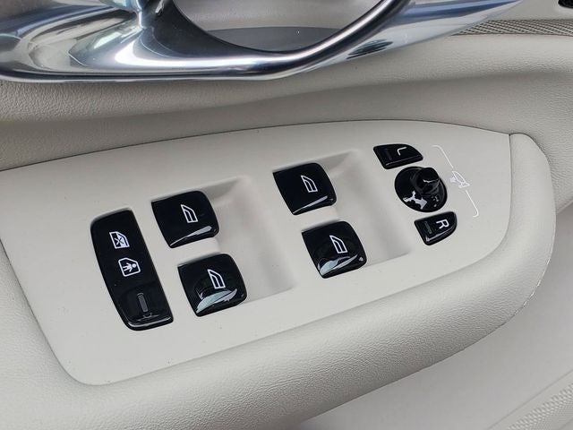 2026 Volvo XC90 Plug-In Hybrid T8 Ultra
