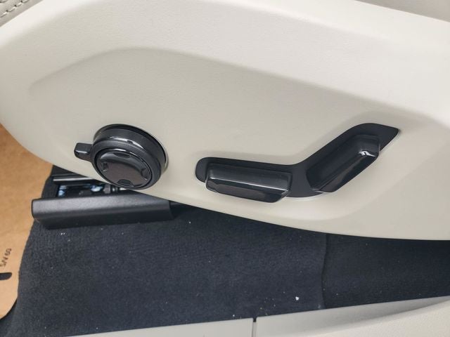 2026 Volvo XC90 Plug-In Hybrid T8 Ultra