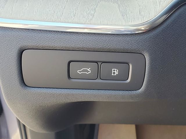 2026 Volvo XC60 Plug-In Hybrid T8 Plus