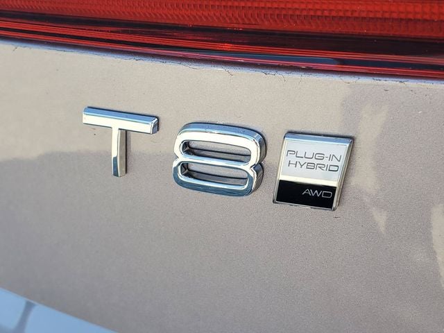 2026 Volvo XC60 Plug-In Hybrid T8 Plus