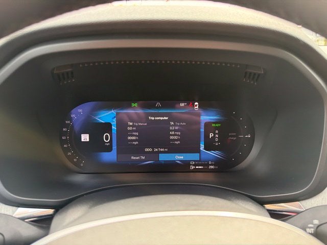 2025 Volvo XC60 Plug-In Hybrid T8 Plus