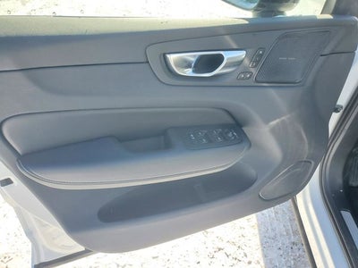 2025 Volvo XC60 Plug-In Hybrid T8 Plus