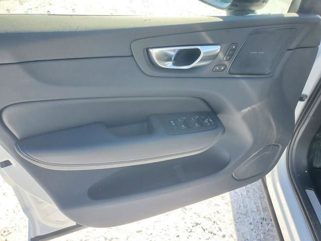 2025 Volvo XC60 Plug-In Hybrid T8 Plus