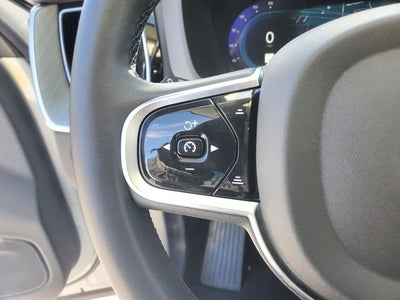 2025 Volvo XC60 Plug-In Hybrid T8 Plus