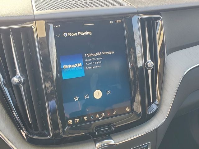 2025 Volvo XC60 Plug-In Hybrid T8 Plus