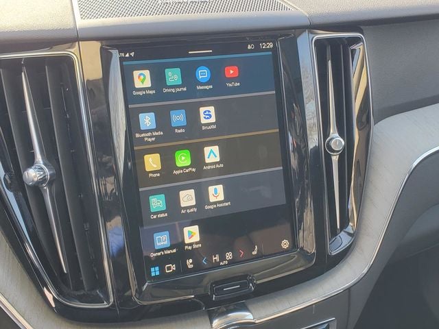 2025 Volvo XC60 Plug-In Hybrid T8 Plus