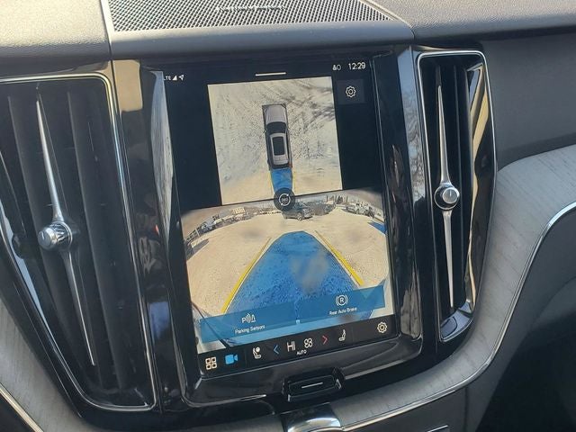 2025 Volvo XC60 Plug-In Hybrid T8 Plus