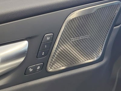 2026 Volvo XC60 Plug-In Hybrid T8 Plus
