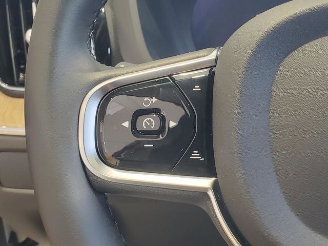 2026 Volvo XC60 Plug-In Hybrid T8 Plus