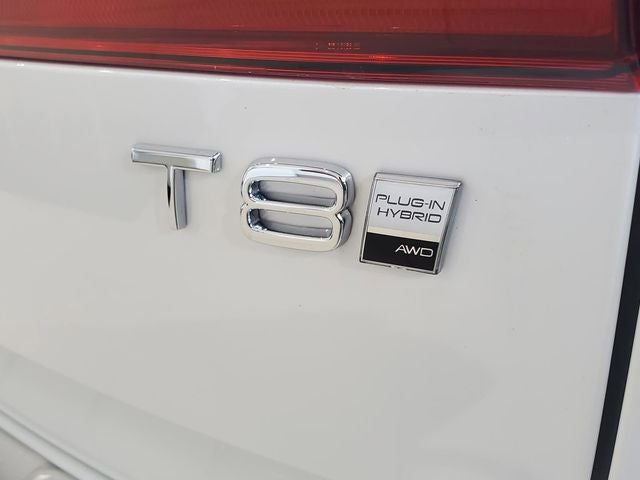 2026 Volvo XC60 Plug-In Hybrid T8 Plus