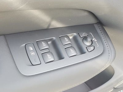 2026 Volvo XC60 Plug-In Hybrid T8 Plus