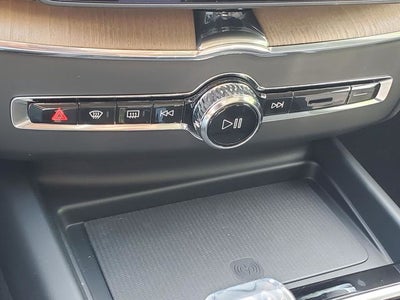 2026 Volvo XC60 Plug-In Hybrid T8 Plus