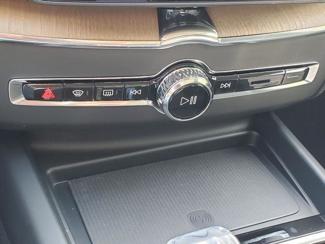 2026 Volvo XC60 Plug-In Hybrid T8 Plus