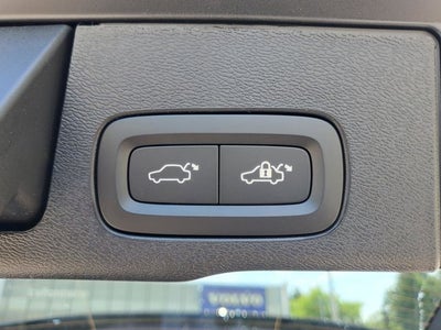 2026 Volvo XC60 Plug-In Hybrid T8 Plus
