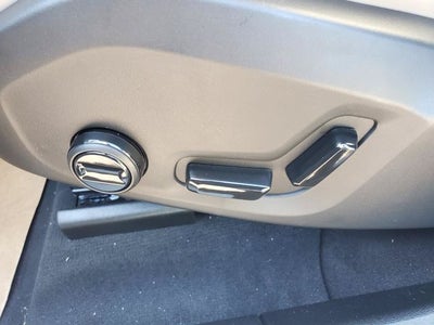 2026 Volvo XC60 Plug-In Hybrid T8 Plus