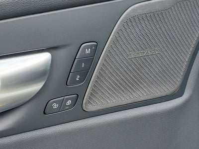 2026 Volvo XC60 Plug-In Hybrid T8 Plus
