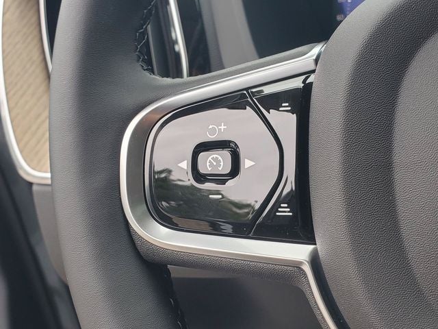 2026 Volvo XC60 Plug-In Hybrid T8 Plus