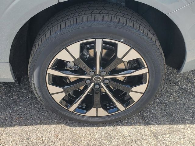 2026 Volvo XC60 Plug-In Hybrid T8 Plus