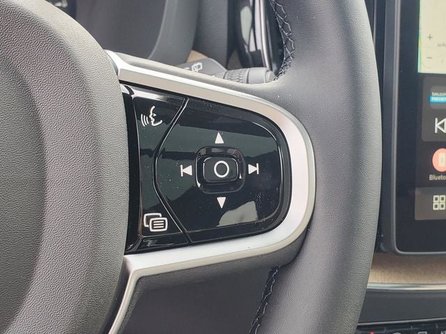 2026 Volvo XC60 Plug-In Hybrid T8 Plus