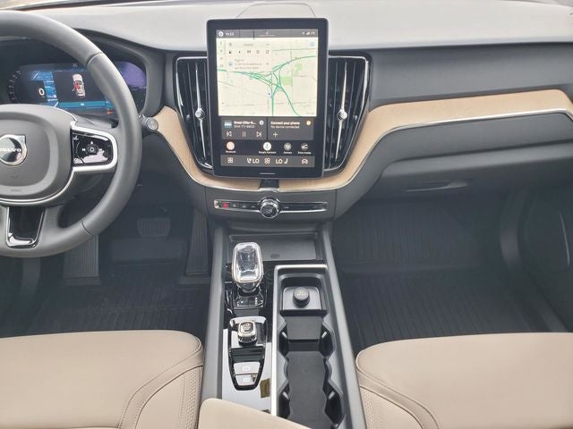 2026 Volvo XC60 Plug-In Hybrid T8 Plus