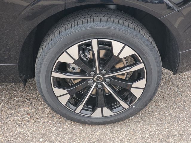 2026 Volvo XC60 Plug-In Hybrid T8 Plus