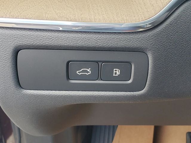 2026 Volvo XC60 Plug-In Hybrid T8 Plus