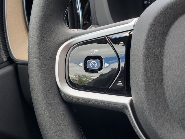 2026 Volvo XC60 Plug-In Hybrid T8 Plus