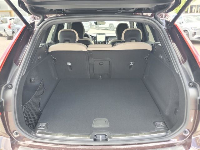 2026 Volvo XC60 Plug-In Hybrid T8 Plus
