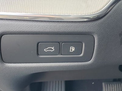 2026 Volvo XC60 Plug-In Hybrid T8 Ultra Black Edition