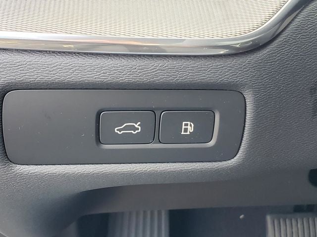 2026 Volvo XC60 Plug-In Hybrid T8 Ultra Black Edition