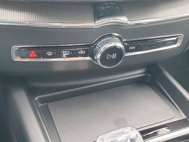 2026 Volvo XC60 Plug-In Hybrid T8 Ultra Black Edition