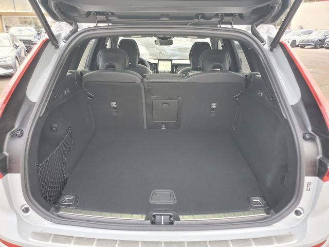 2026 Volvo XC60 Plug-In Hybrid T8 Ultra Black Edition