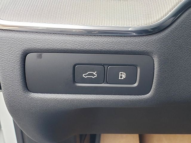 2026 Volvo XC60 Plug-In Hybrid T8 Ultra Black Edition