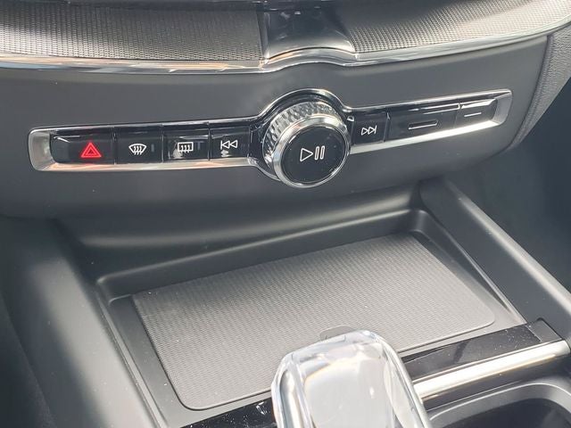 2026 Volvo XC60 Plug-In Hybrid T8 Ultra Black Edition