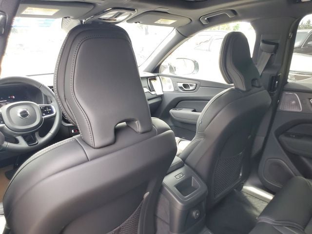 2026 Volvo XC60 Plug-In Hybrid T8 Ultra Black Edition