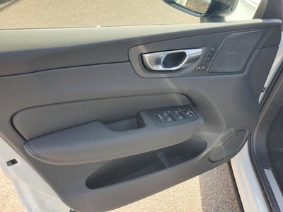 2026 Volvo XC60 Plug-In Hybrid T8 Ultra Black Edition