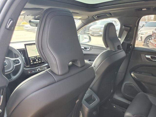 2026 Volvo XC60 Plug-In Hybrid T8 Ultra Black Edition