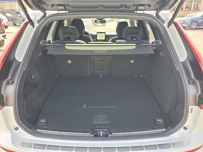 2026 Volvo XC60 Plug-In Hybrid T8 Ultra Black Edition